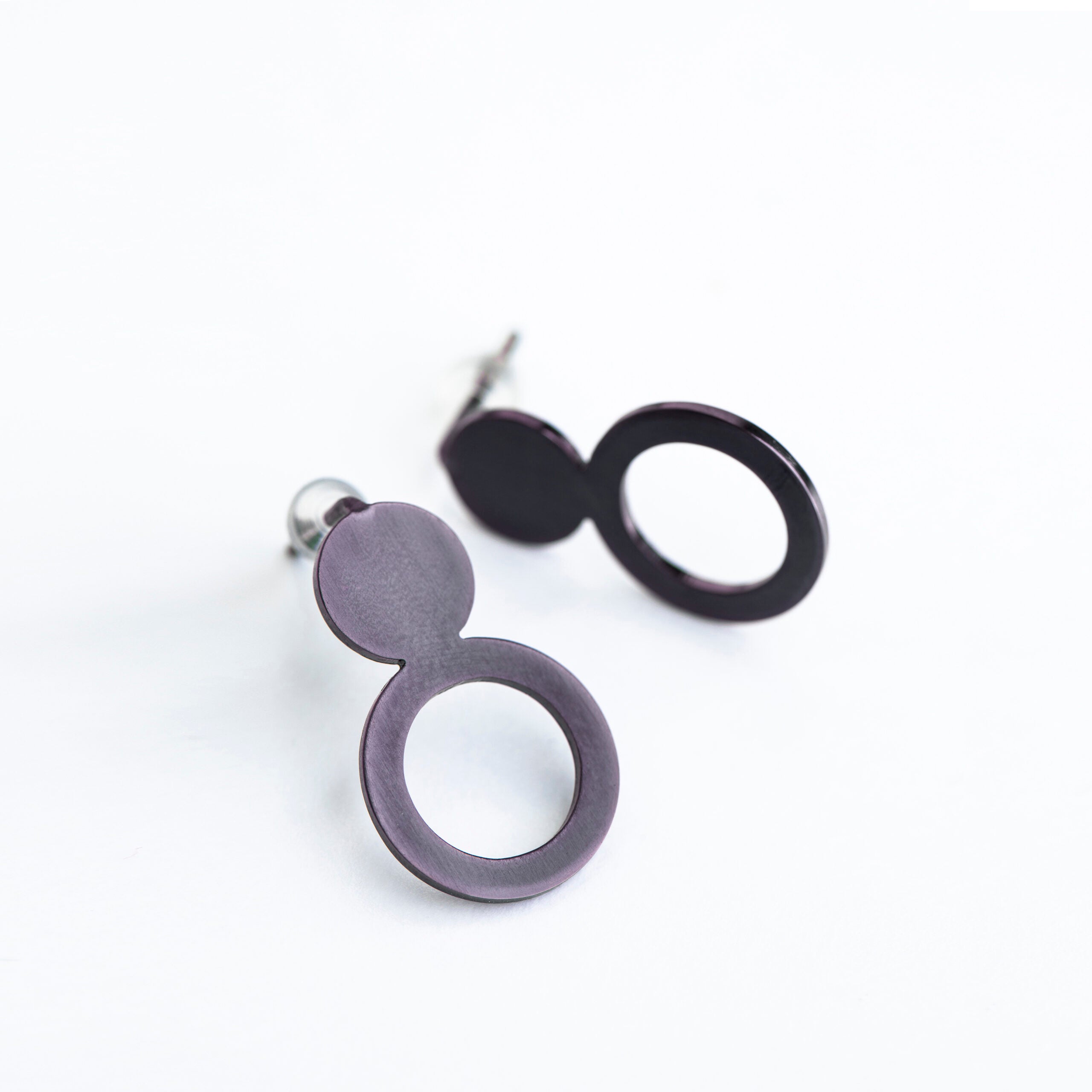 Lentsius Arc Purple Earrings