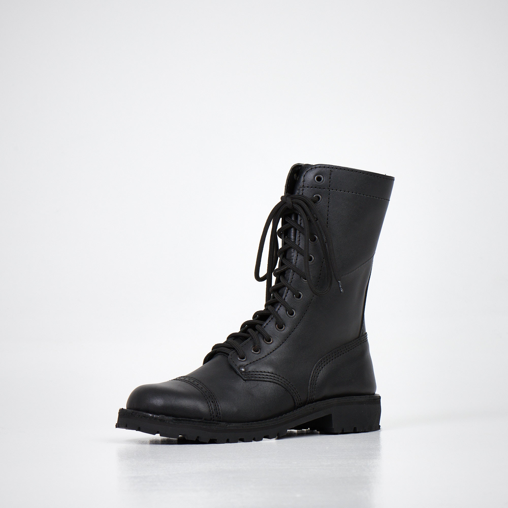 AIPI 2.2 Handmade Black Leather Boots