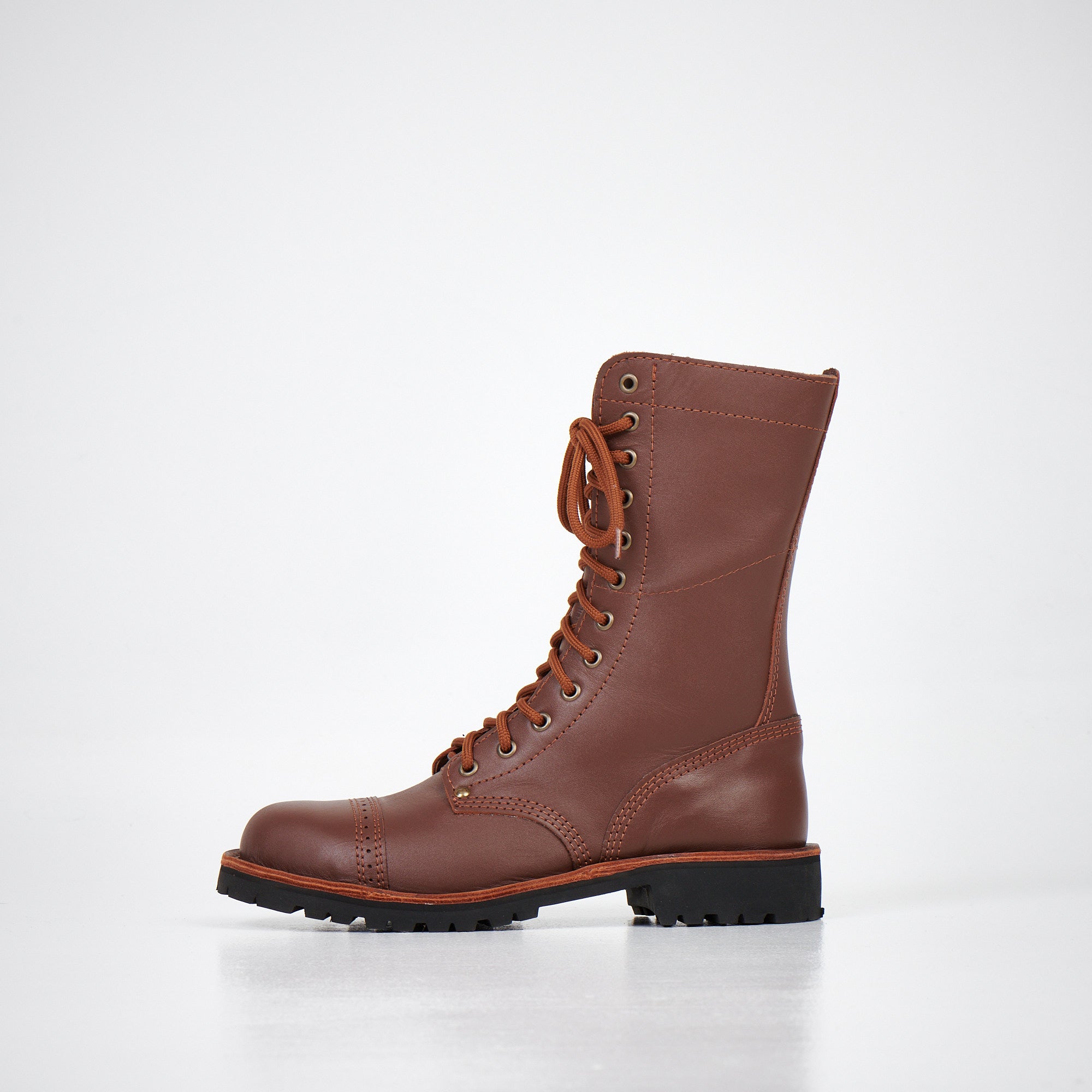 AIPI 2.2 Handmade Brown Leather Boots