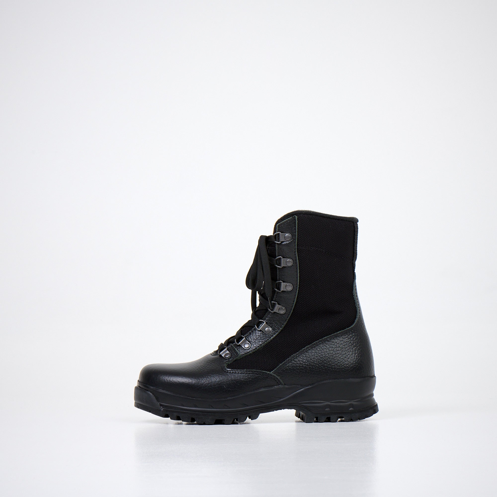 Samelin 598 Black Desert Vibram Boots